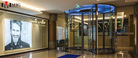 شایع‌ترین مشکلات درب‌های اتوماتیک و راه‌حل سریع آن‌ها